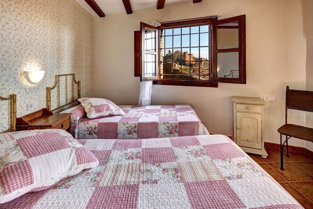 Apartamentos Bellavista Alquézar Chambre photo
