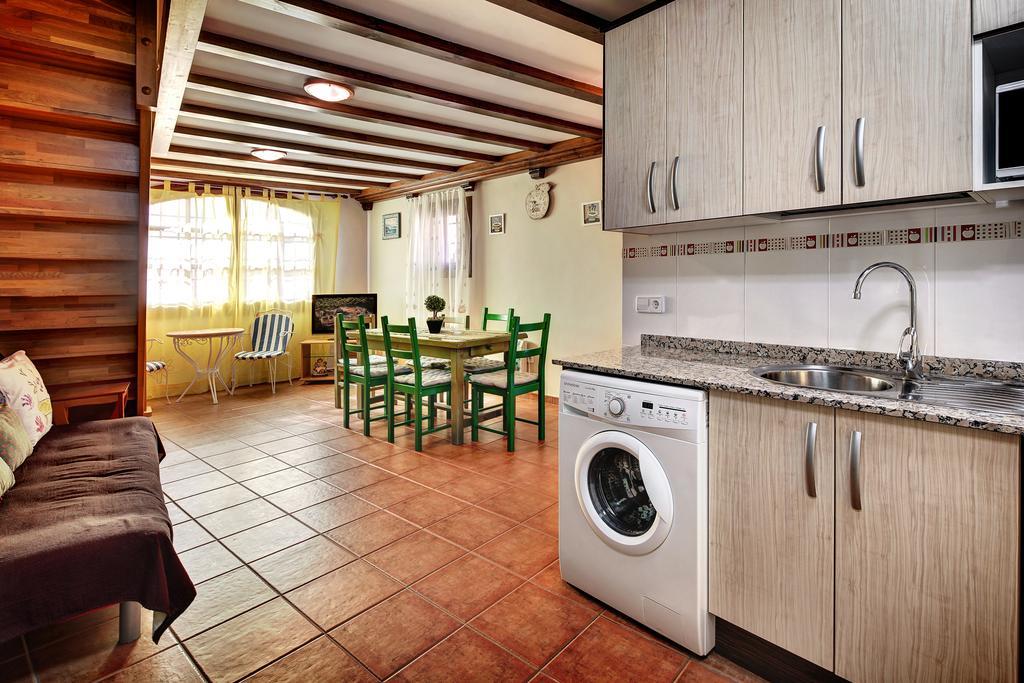 Apartamentos Bellavista Alquézar Chambre photo