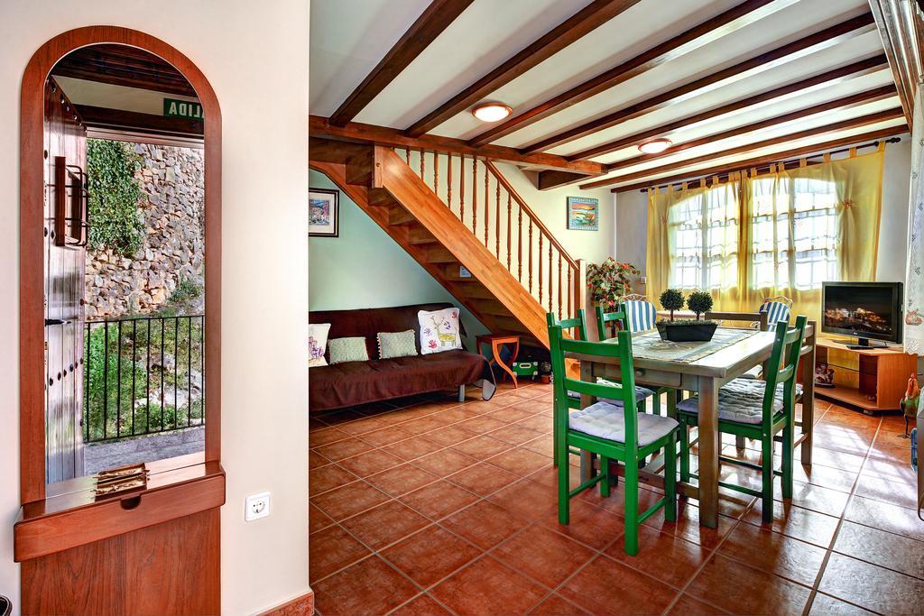 Apartamentos Bellavista Alquézar Extérieur photo